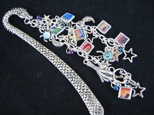   HARRY POTTER WITH BRACELET STYLE CHARMS ALL SEVEN BOOK COVERS  