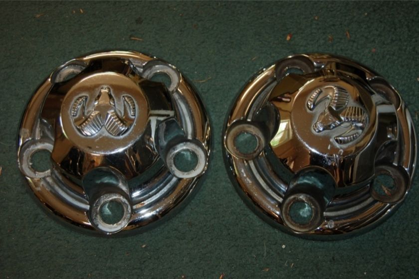 1994   2001 Dodge RAM truck center hubcaps  